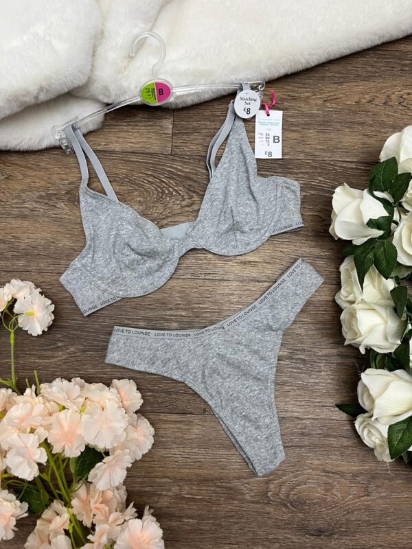 2 Piece PRIMARK CARES